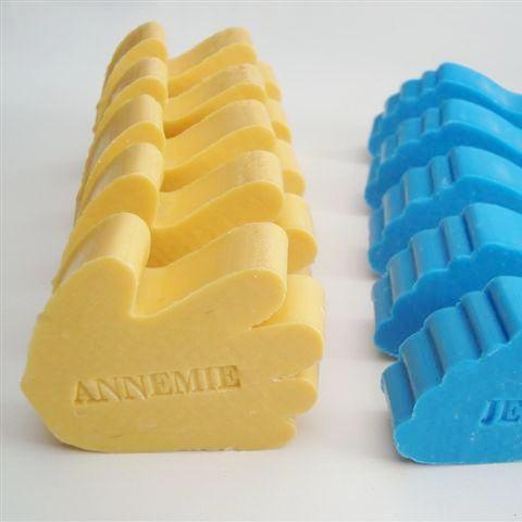 Bedrukt zeepje in de vorm van een handje - OptimaDoopsuiker