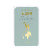 Paspoort geboortekaartje met giraf op wereldbol in goudfolie - incl. bedrukking - OptimaDoopsuiker