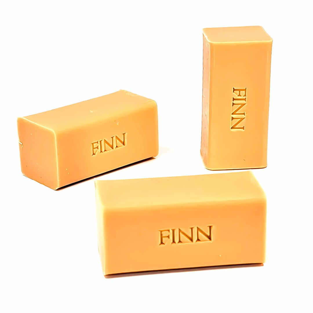 3 zeepjes model baar claasic geersonaliseerd met de naam FINN