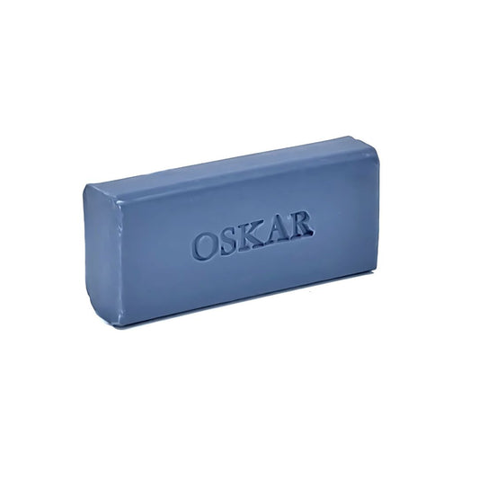Mini baar zeepje donkerblauwmet naam OSKAR.
