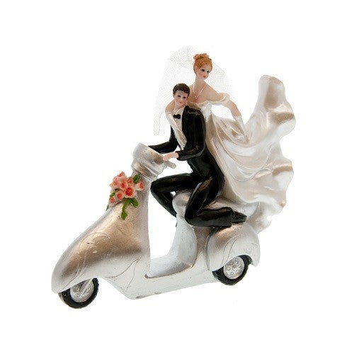 Bruidspaar op scooter | OP=OP - OptimaDoopsuiker